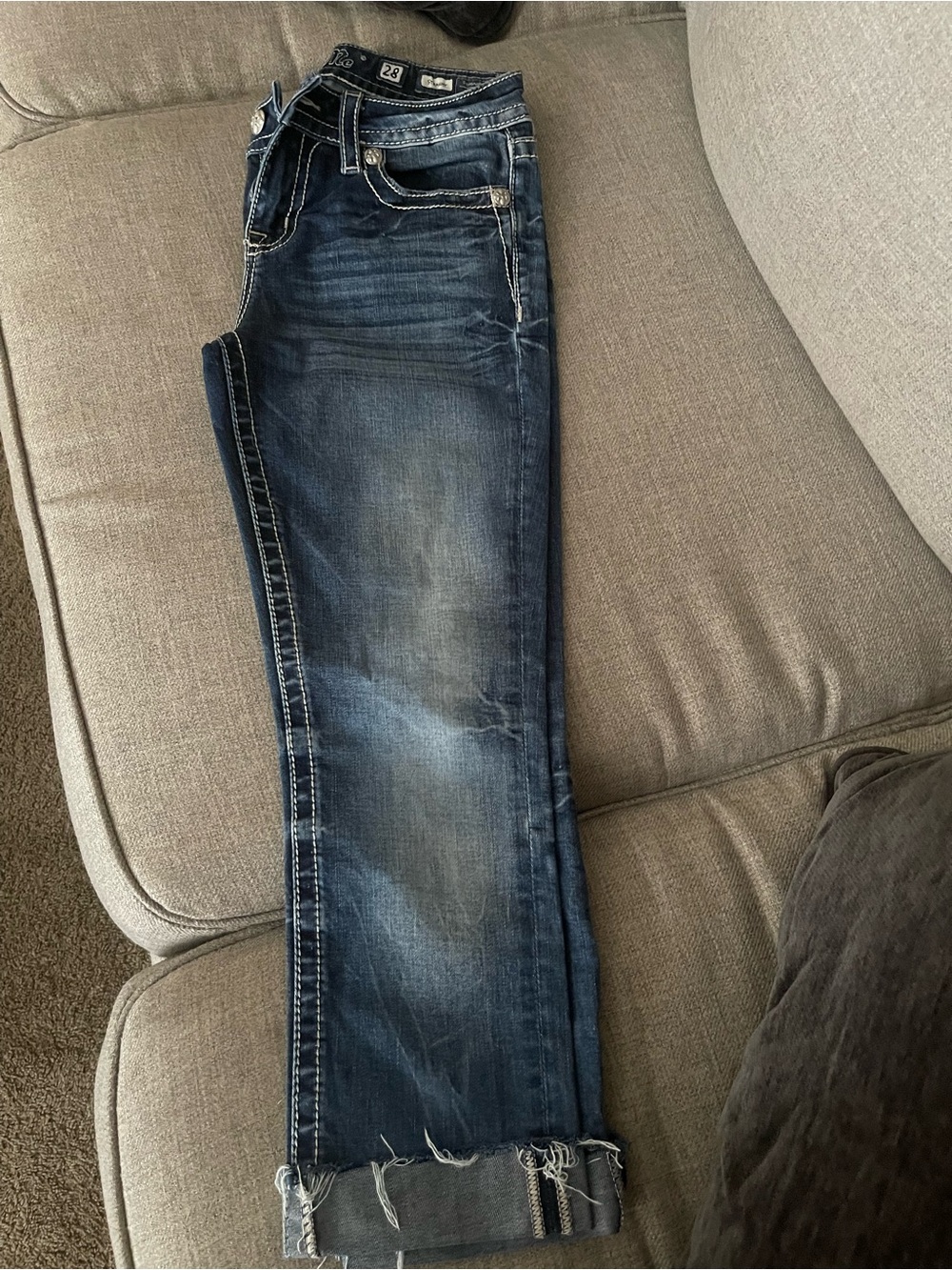 Miss Me woke Dark Blue capris jeans